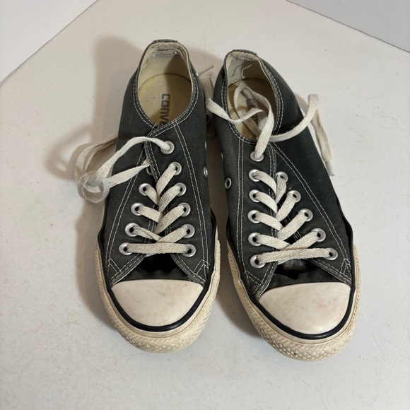 Converse all star unisex low top lace up shoes in size 7 women’s size 5 men’s - Picture 5 of 11
